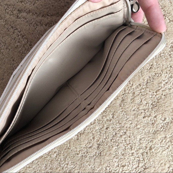 COACH wristlet - Picture 4 of 4